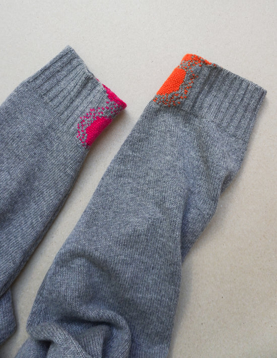 how to darn jumper cuffs with visible creative woven darns